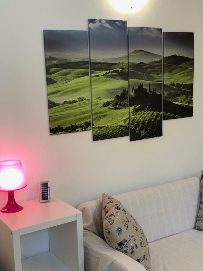 La Dolce Vita Studio With Free Private Parking Siena Luaran gambar